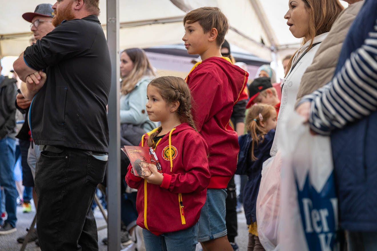 Publikumsnahe Eventfotografie für ein Erlebnis mit den SCL Tigers