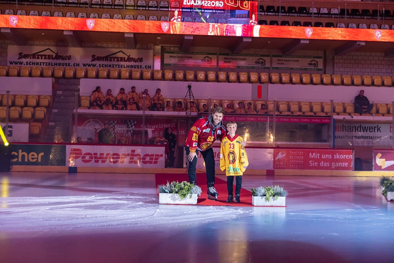 Eventfotografie zur feierlichen Ehrung bei den SCL Tigers