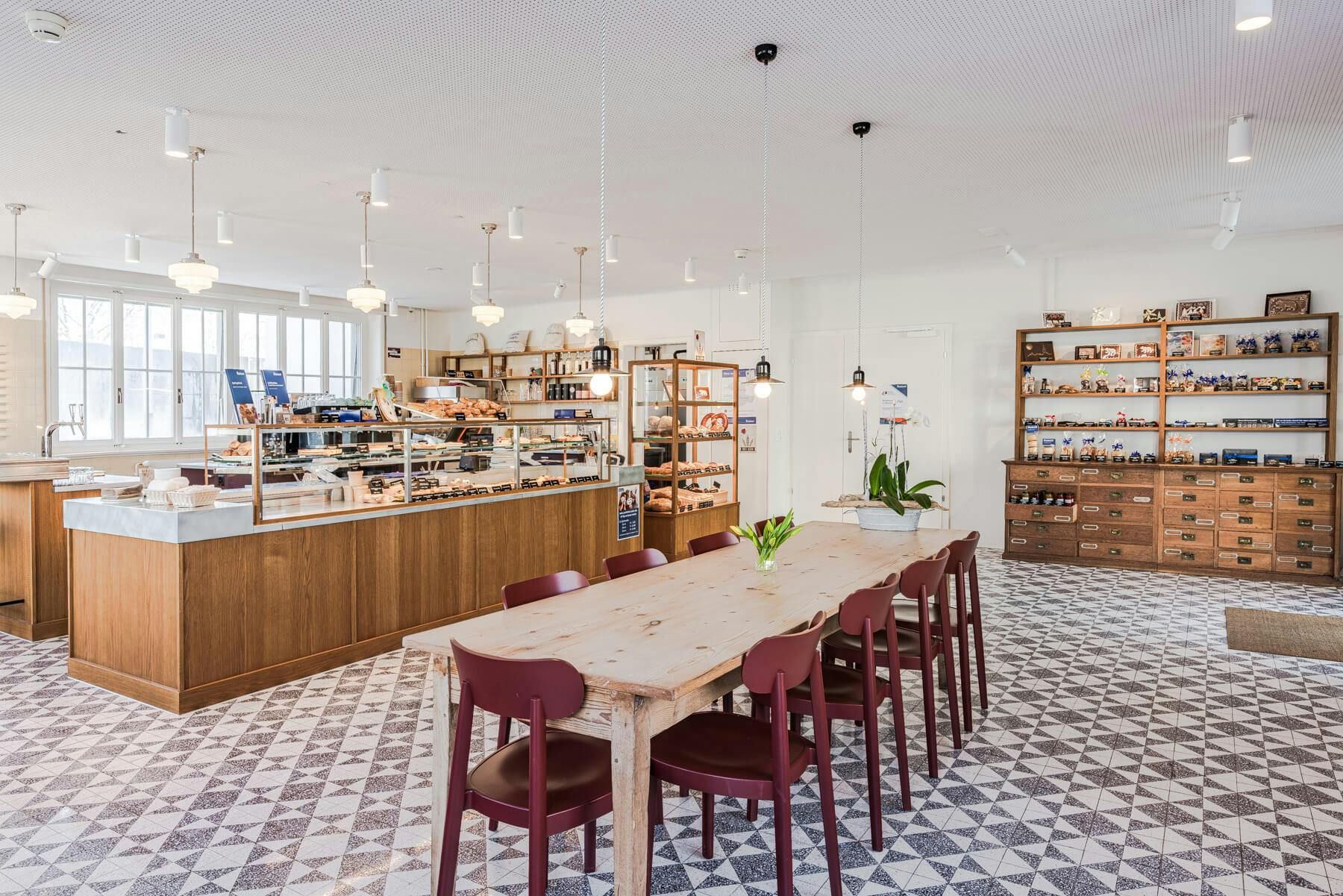 Innenraumfotografie für den Cafébereich der Reinhard Bäckereien
