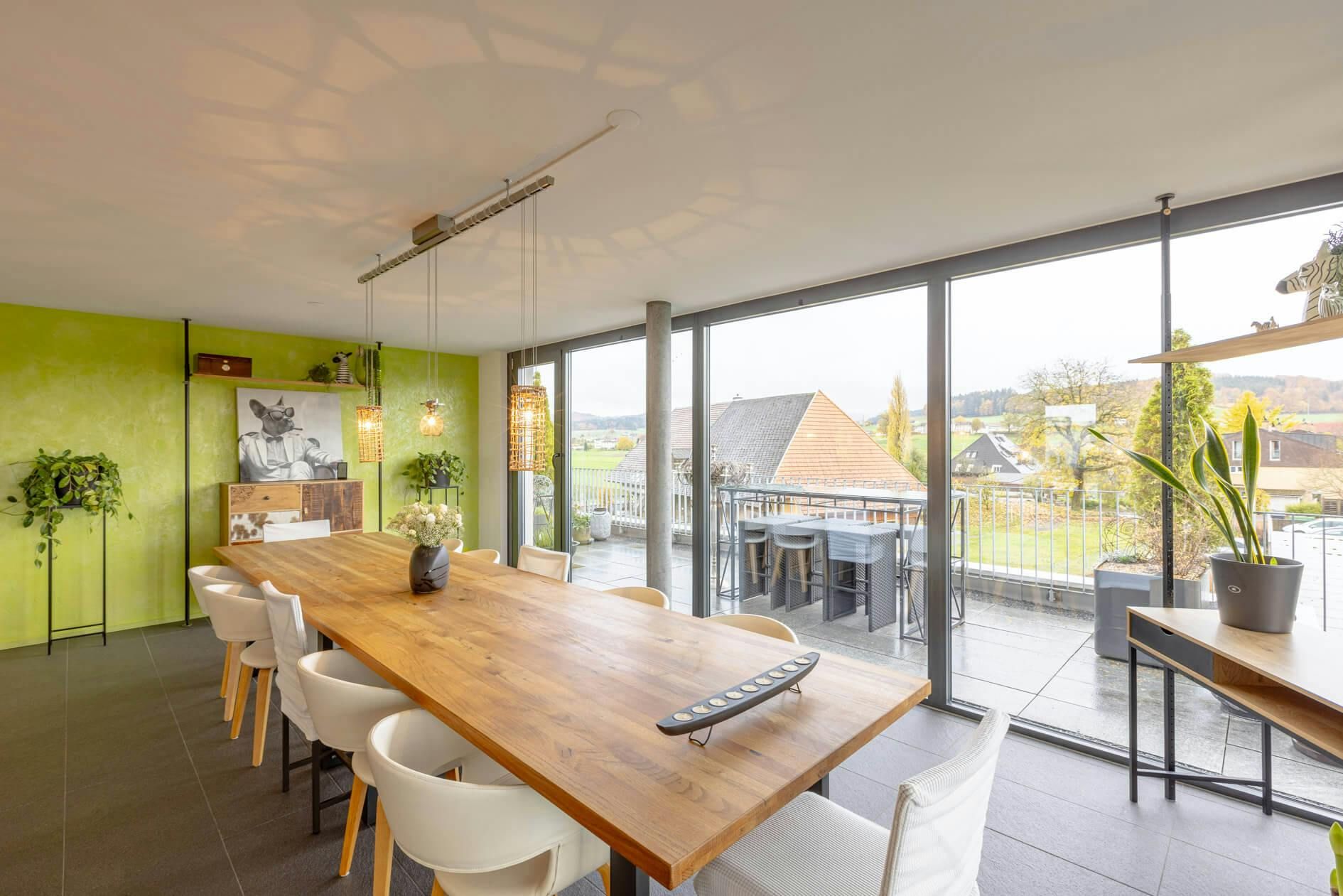 Wohnliche Atmosphäre in der Immobilienfotografie für eine moderne Eigentumswohnung