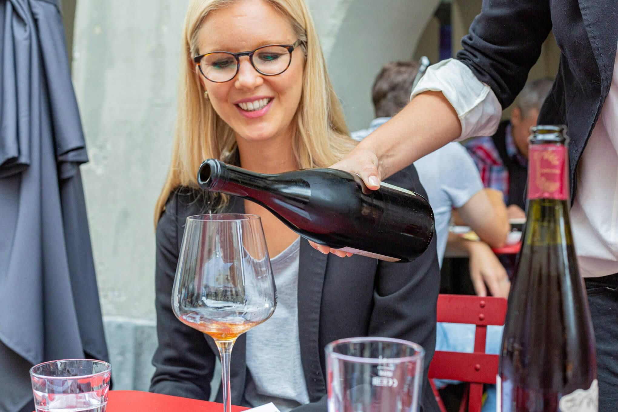 Imagefotografie zur persönlichen Weinberatung für Bärner Meitschi